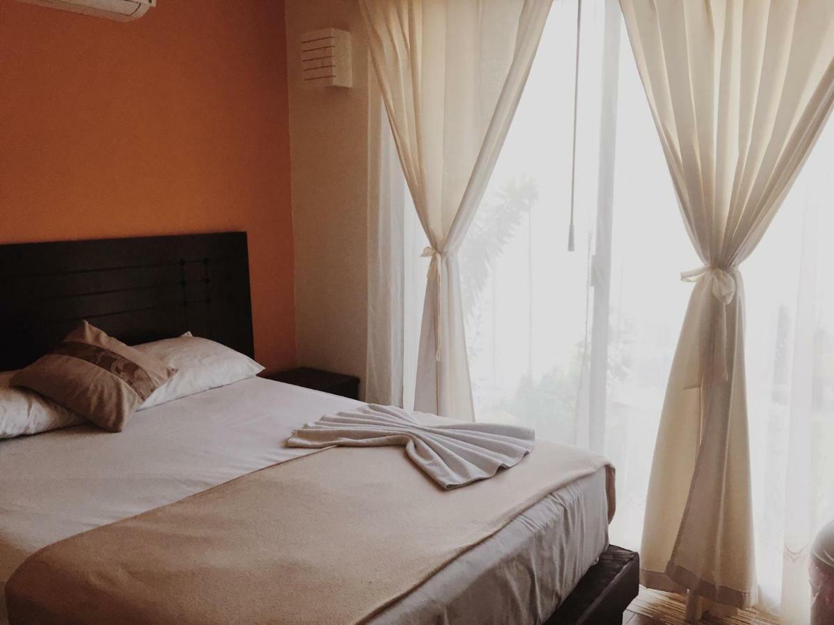 Hotel Casa Rosario 巴利亚多利德 外观 照片
