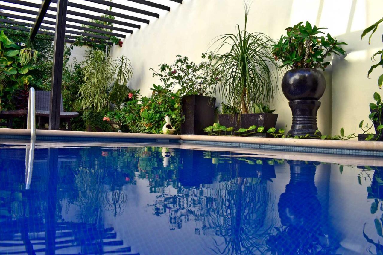 Hotel Casa Rosario 巴利亚多利德 外观 照片